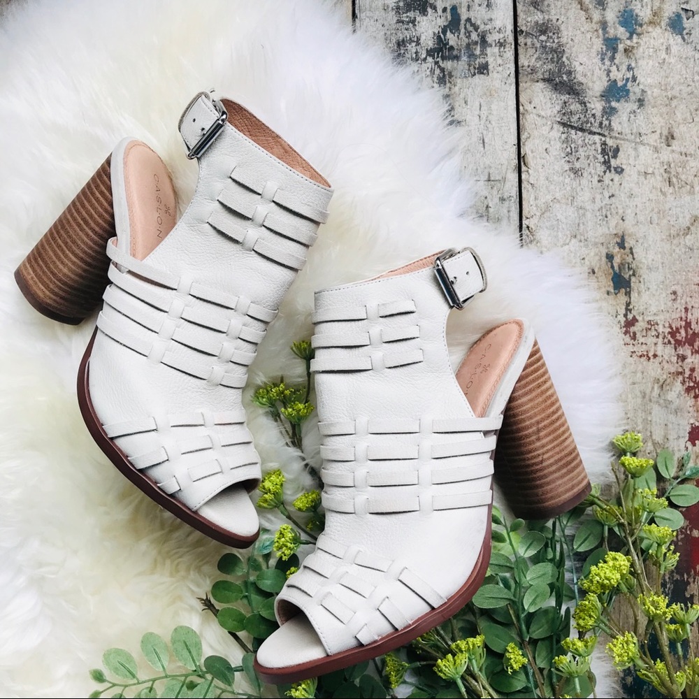 Caslon white leather open toe heels Sz 6.5 NEW